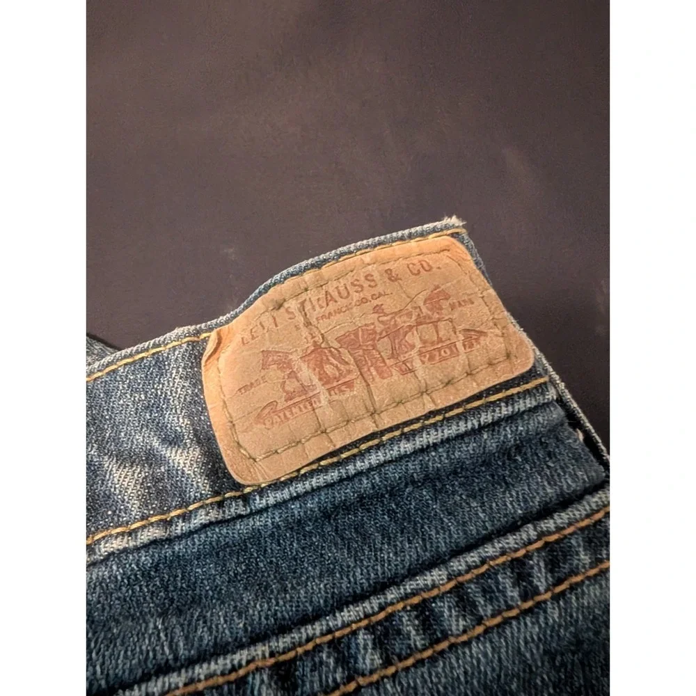 Levi's 505 Straight Fit Mens Size 32x28 Med Wash Blue Denim Jeans Cotton Blend